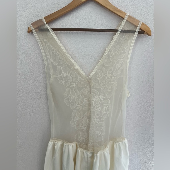 Vintage Sabrina Off White Lace Night Gown Lingerie Dress Sheer Size Large - Picture 9 of 12